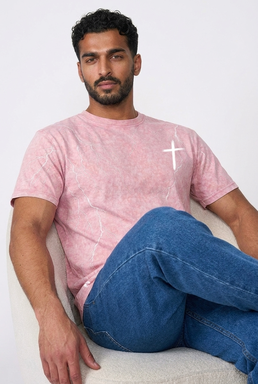 color:Pink