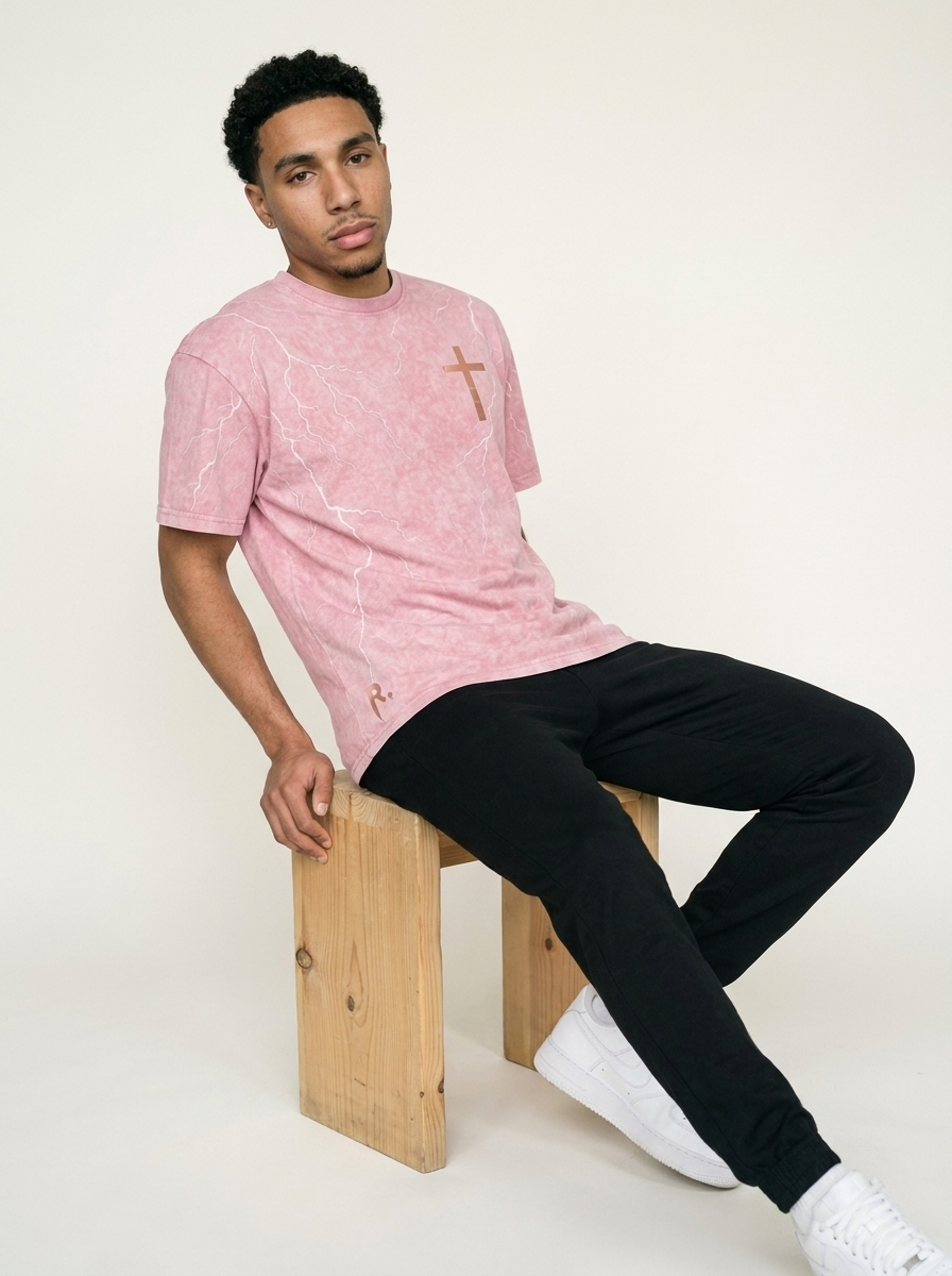 color:Pink