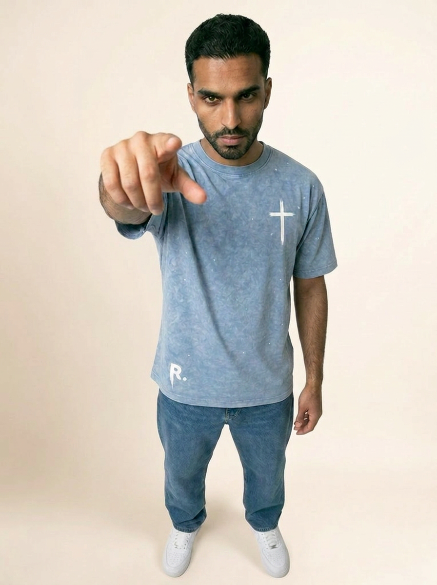 color:Blue