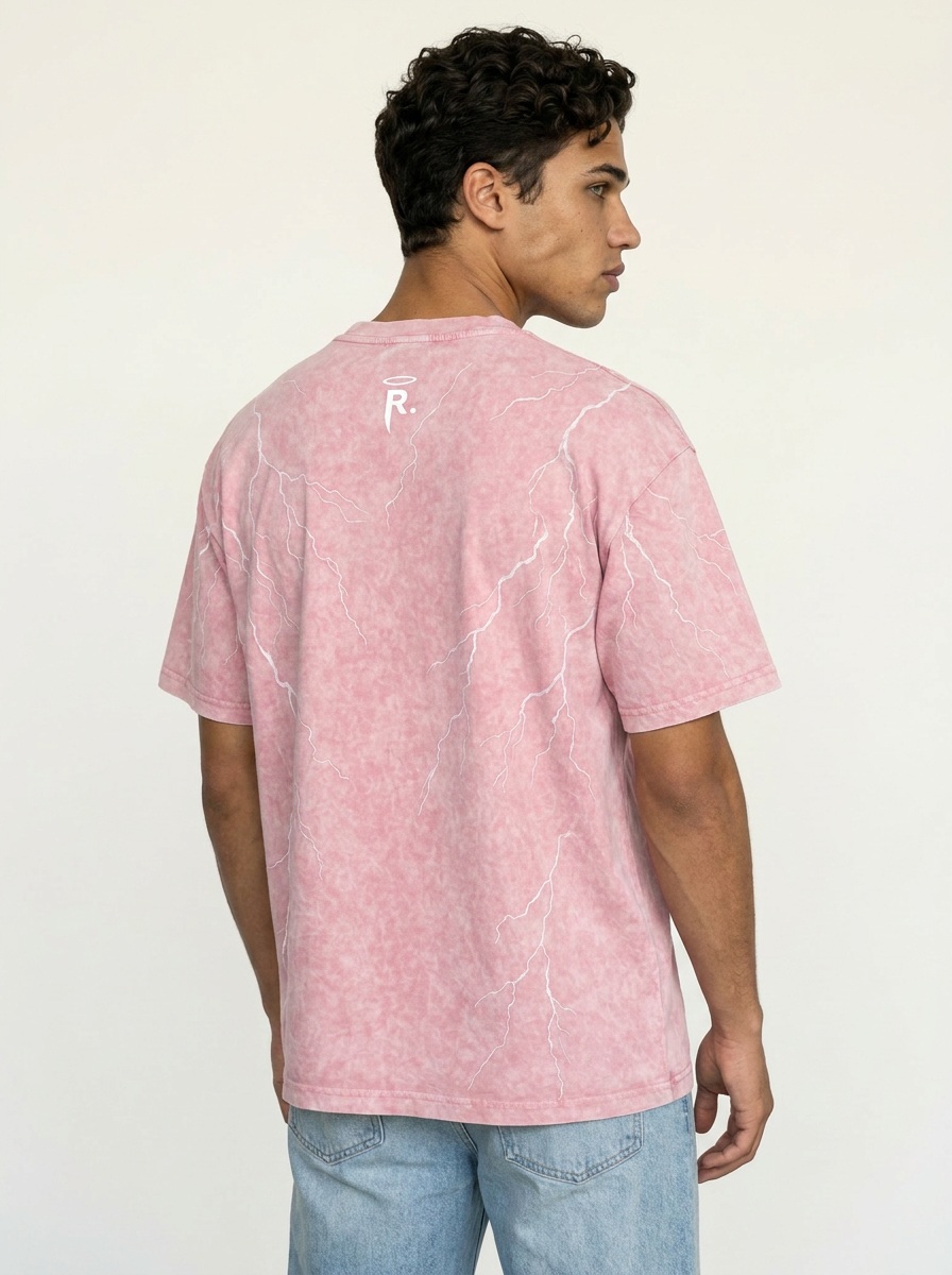 color:Pink